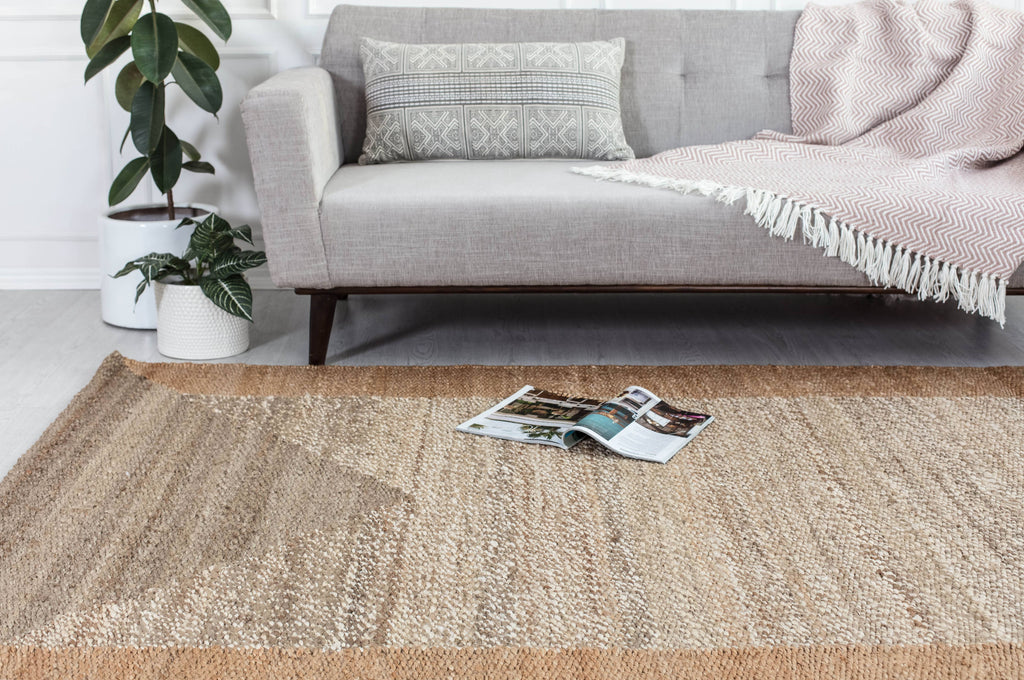 Eden Natural & Tan Jute Area Rug: 5" x 8"