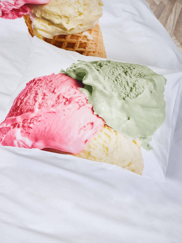 Ice Cream duvet cover set: Twin (68" x 86" + 1 standard Pillowcase)