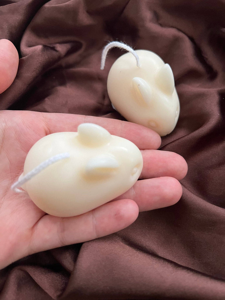 Tiny Bunny Candle: Cream / Calla Lily