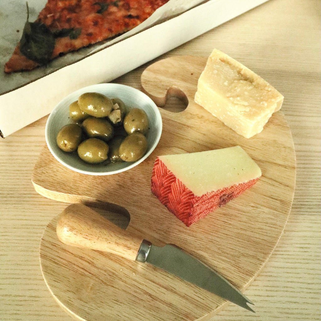 Mushroom Cutting Board & Knife