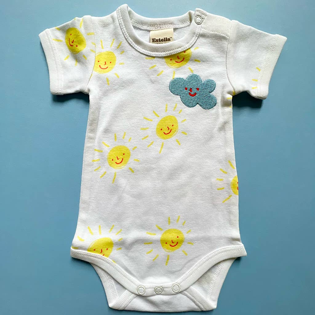 Organic Baby Onesie with Sun Print: Perfect Baby Clothing: 6-12 Months