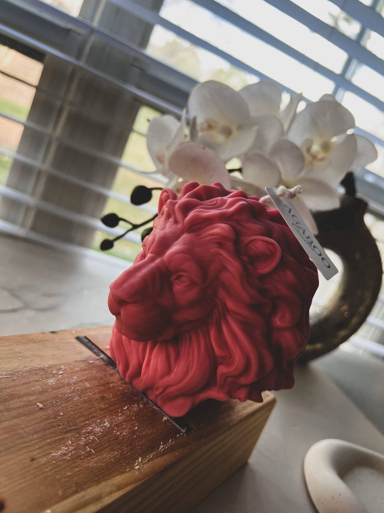 Large Lion Head Candle 4.5x5in