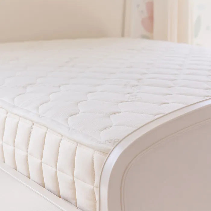 Verse Organic Mattress