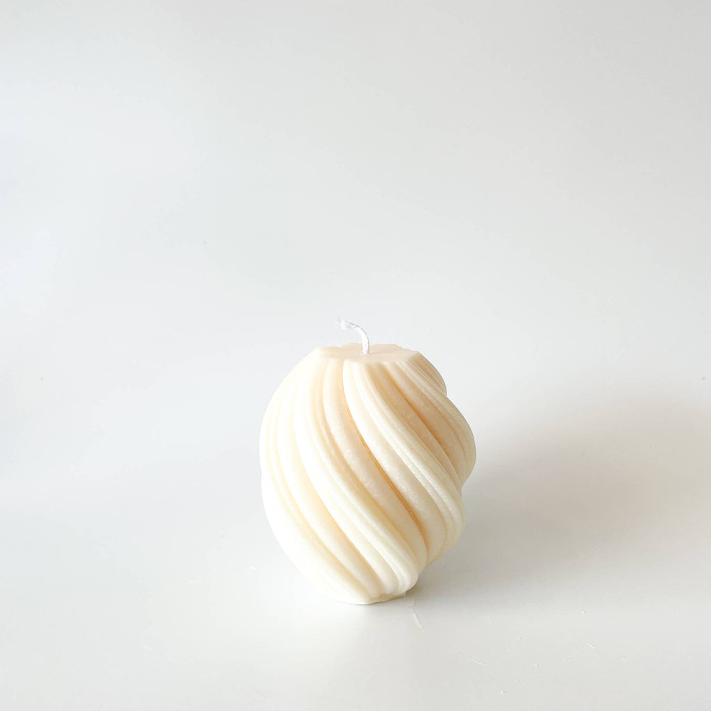 Small Swirl Candle