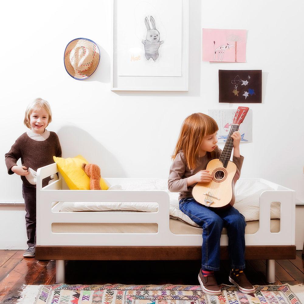 Classic Toddler Bed