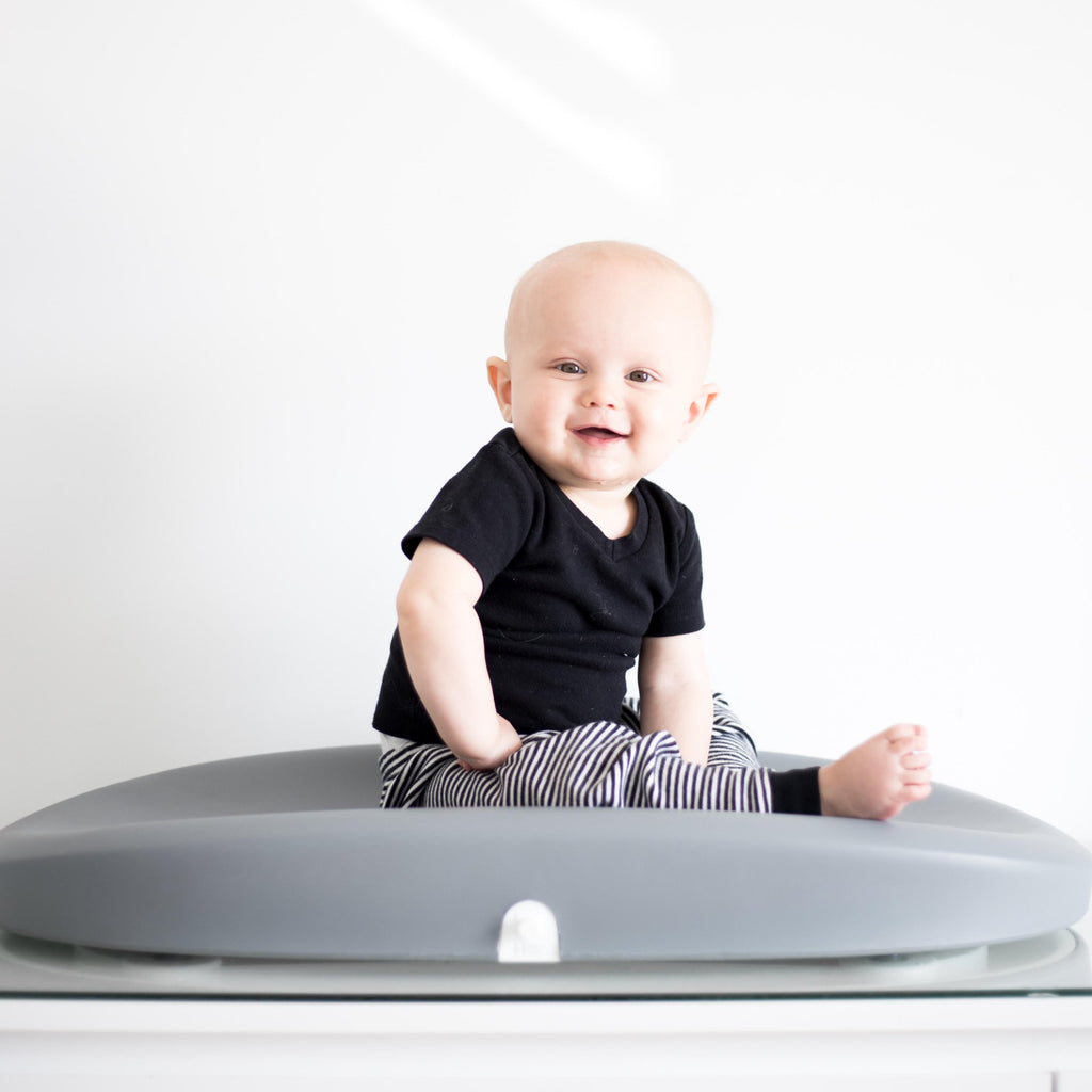 Hatch Grow Smart Changing Pad & Scale