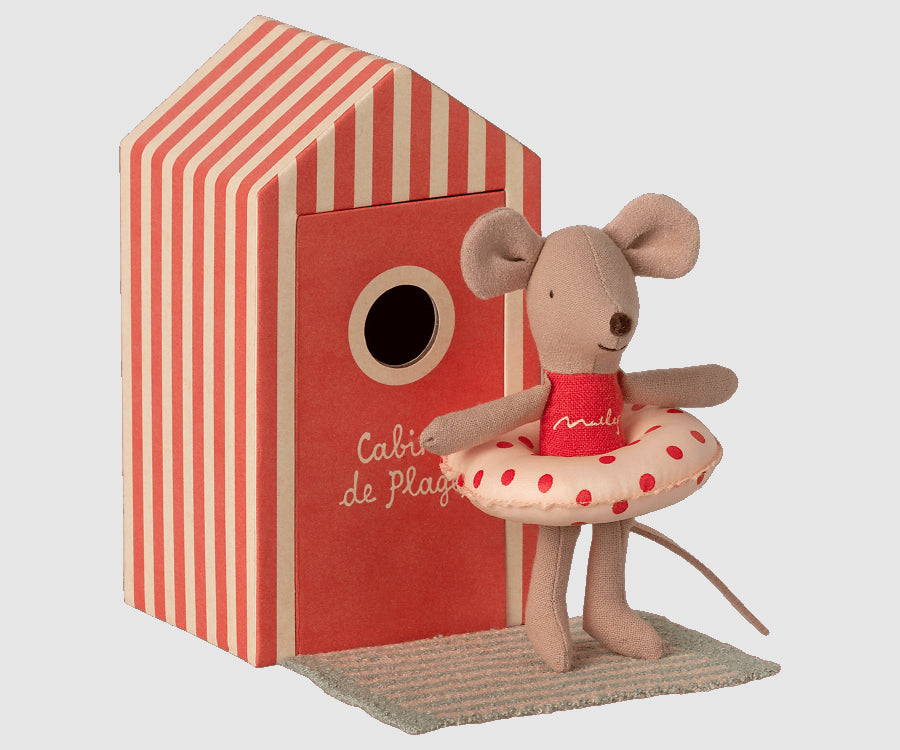 Beach mice, Little sister in Cabin de Plage